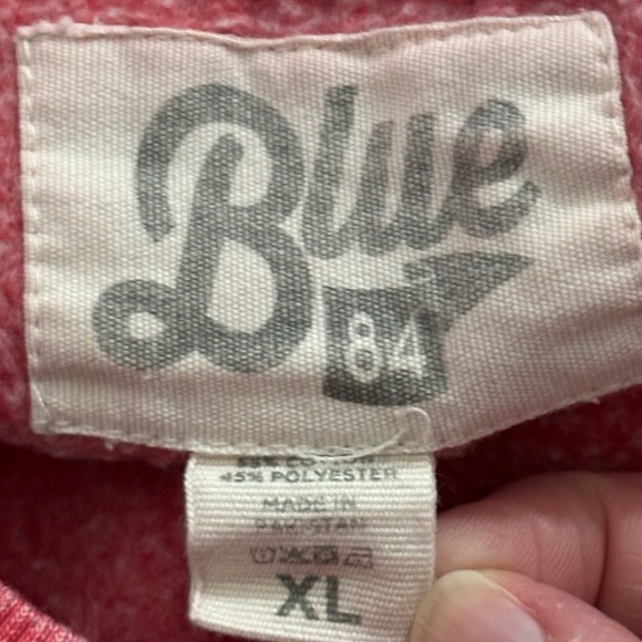 Womens Dayton Flyers Red Sweatshirt, size XL - Picture 2 of 6